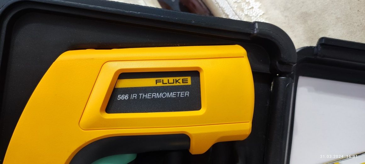 Fluke 566 инфракрасный и контактный термометр