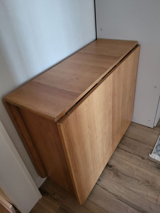 Продам стол трансформер в нормальном состоянии