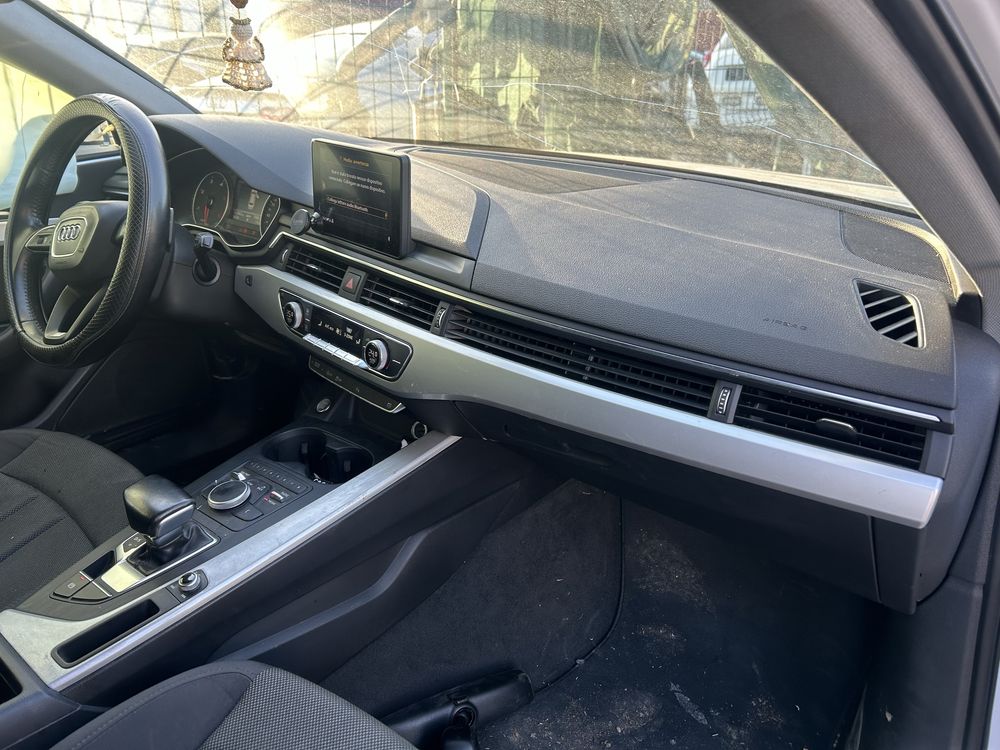 Bara fata completă Audi A4 B9