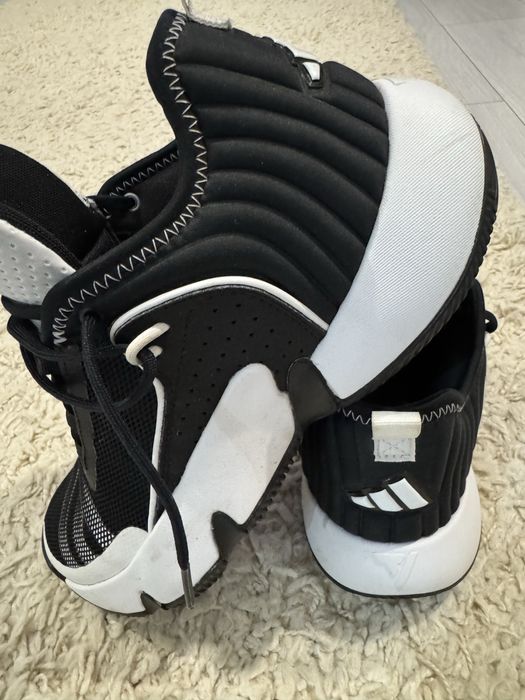 Adidasi ADIDAS True Unlimited