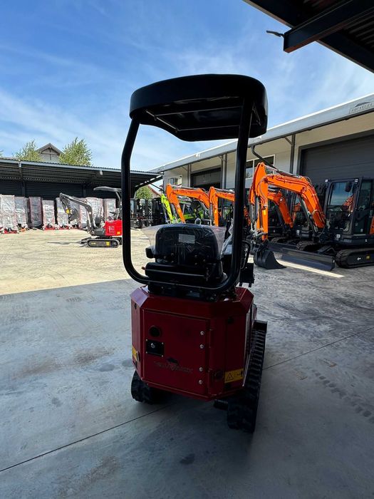Miniexcavator Diesel pe Senile 1000 kg De Vanzare