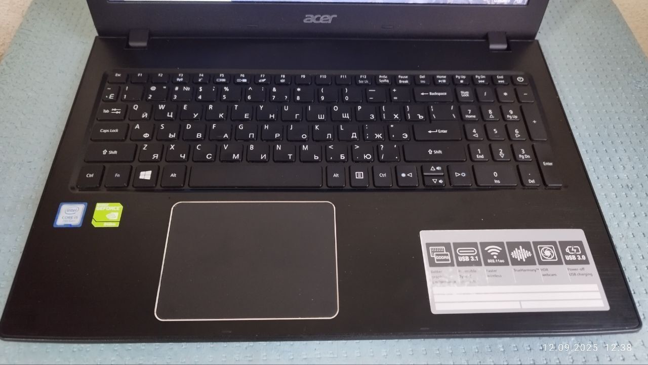 Acer noutbuk ajoib variant 8gb operatifka. 128 gb ssd nvme 500 gb hdd