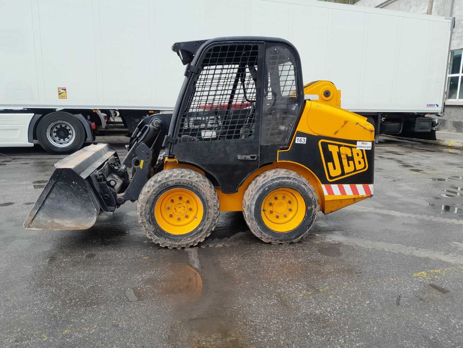 Почистване на терени