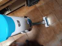 Aspirator fara fir Invictus X7 lumina LED perie combinata