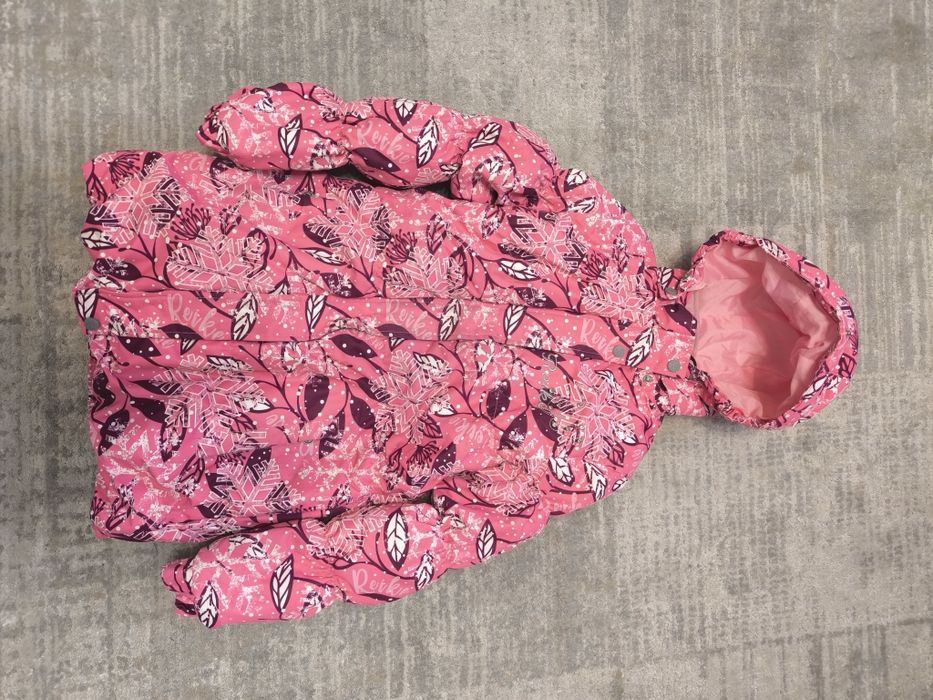 Продам теплую зимнюю куртку фирмы Reike в отличном состоянии