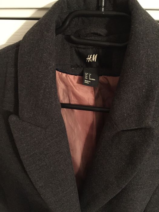 Палта и якета на различни марки и различни номера