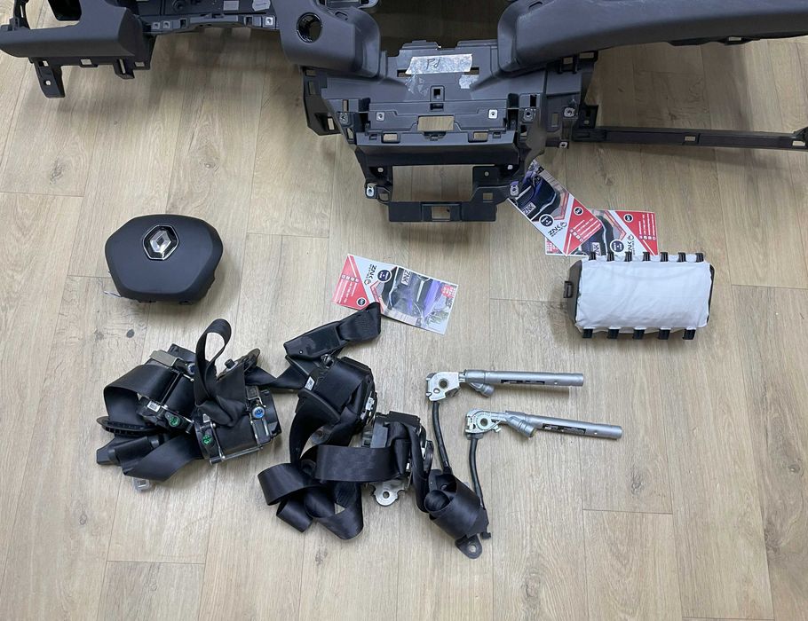 Renault Megane 4 plansa de bord HUD buton - start stop - kit airbag