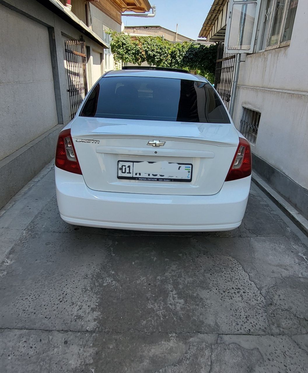 Lacetti 2013 1.6 автомат сотилади
