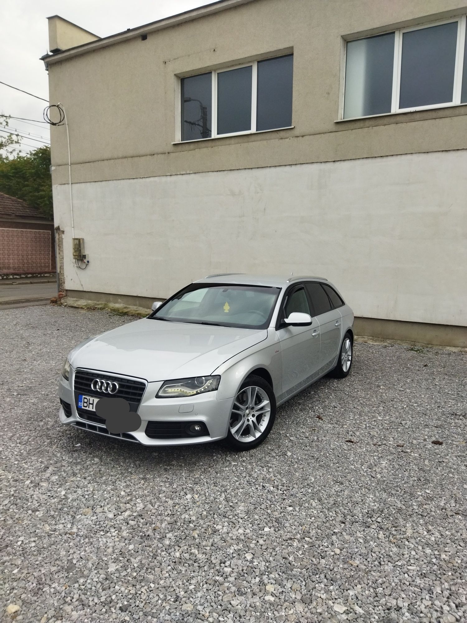 Audi A4 2.0 s line