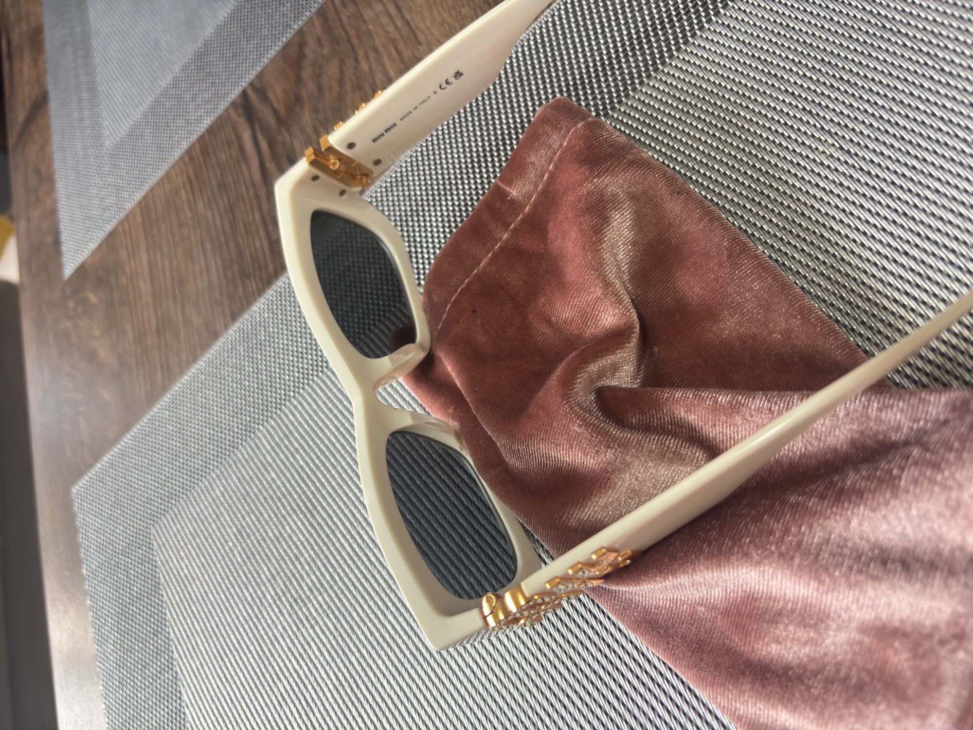 Слънчеви очила Miu Miu