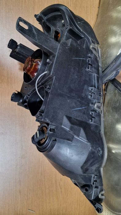 БМВ Х5 Е53 ксенон ляв десен фар фарове BMW X5 E53 xenon desen far