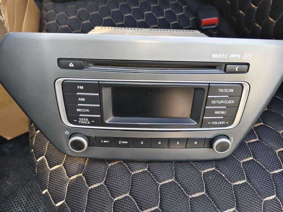 Продам автомагнитолу