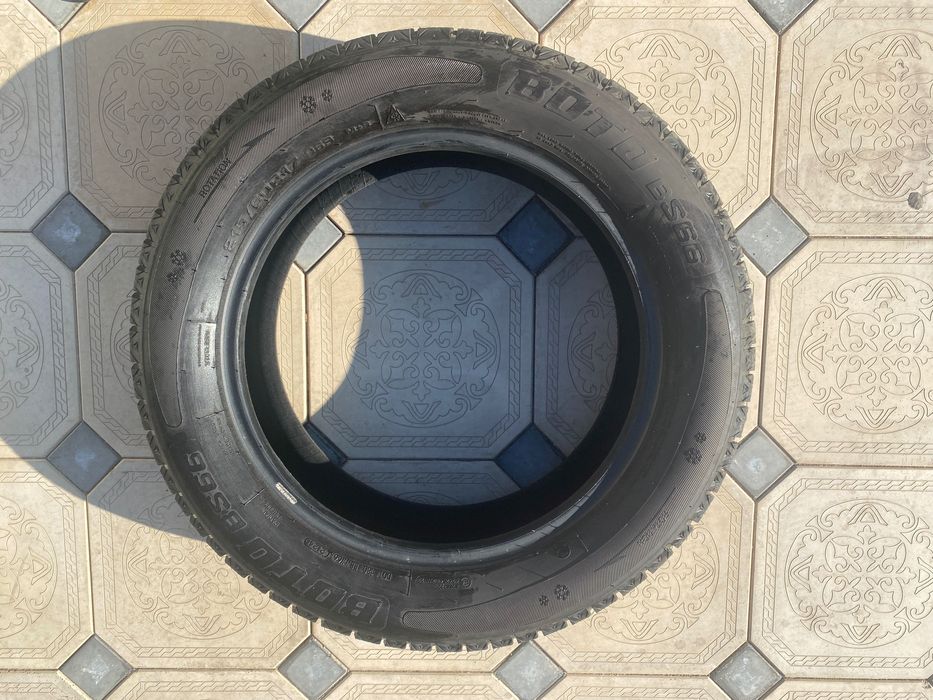 Шины зимние, полный комплект! В отличном состоянии