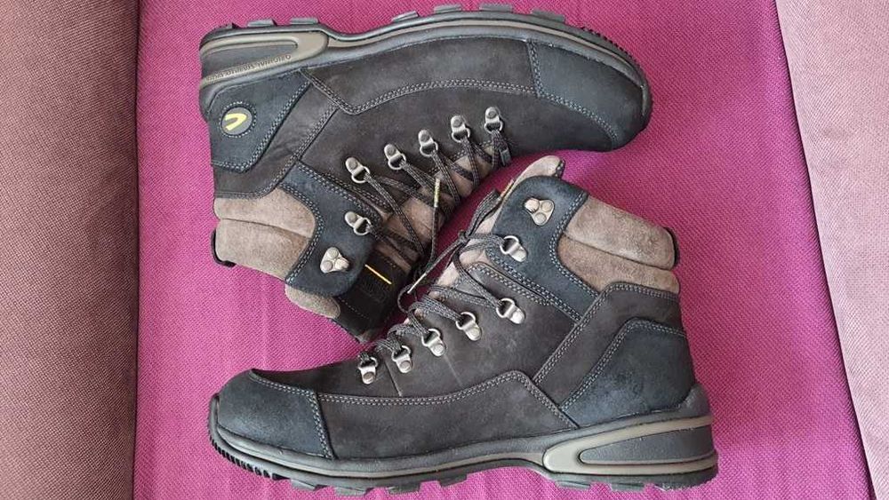Ghete piele, imblanite de la CAMEL Active Nepal Goretex marimea 46