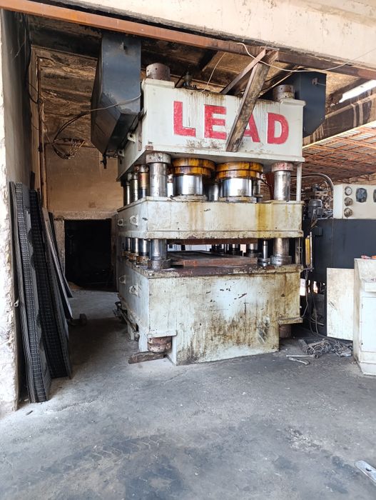 Штамповочный Прес Lead
