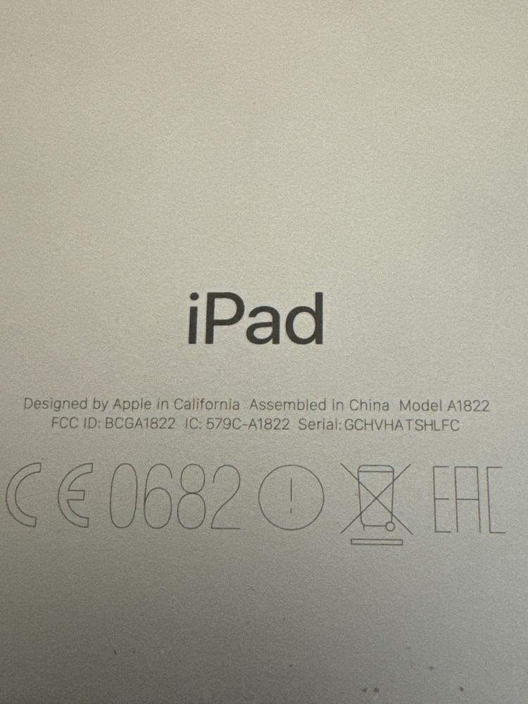 Apple iPad  5 gen  (2017) model A1822