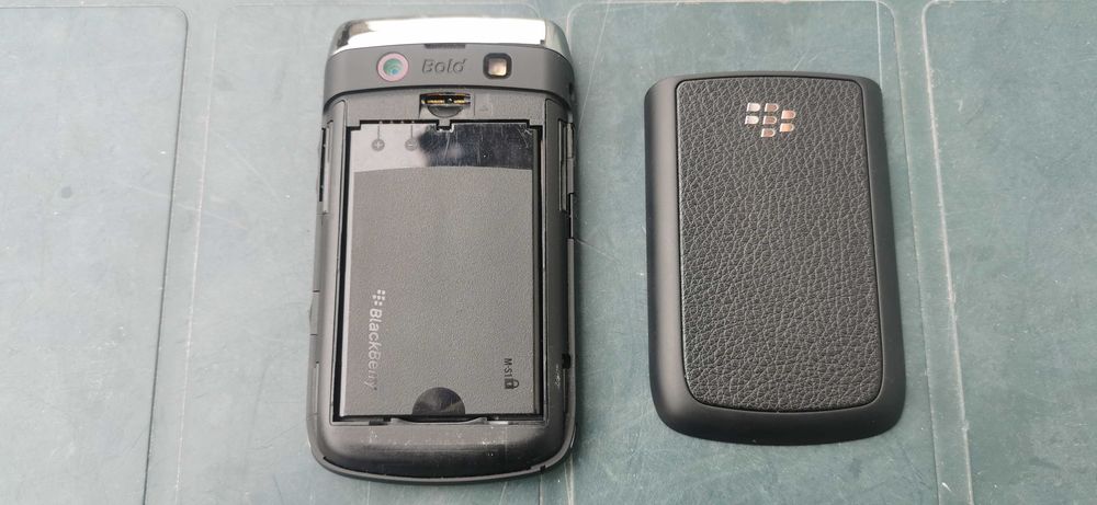 Telefon Blackberry 9700 Bold (liber de retea)