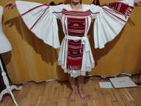 Port costum popular