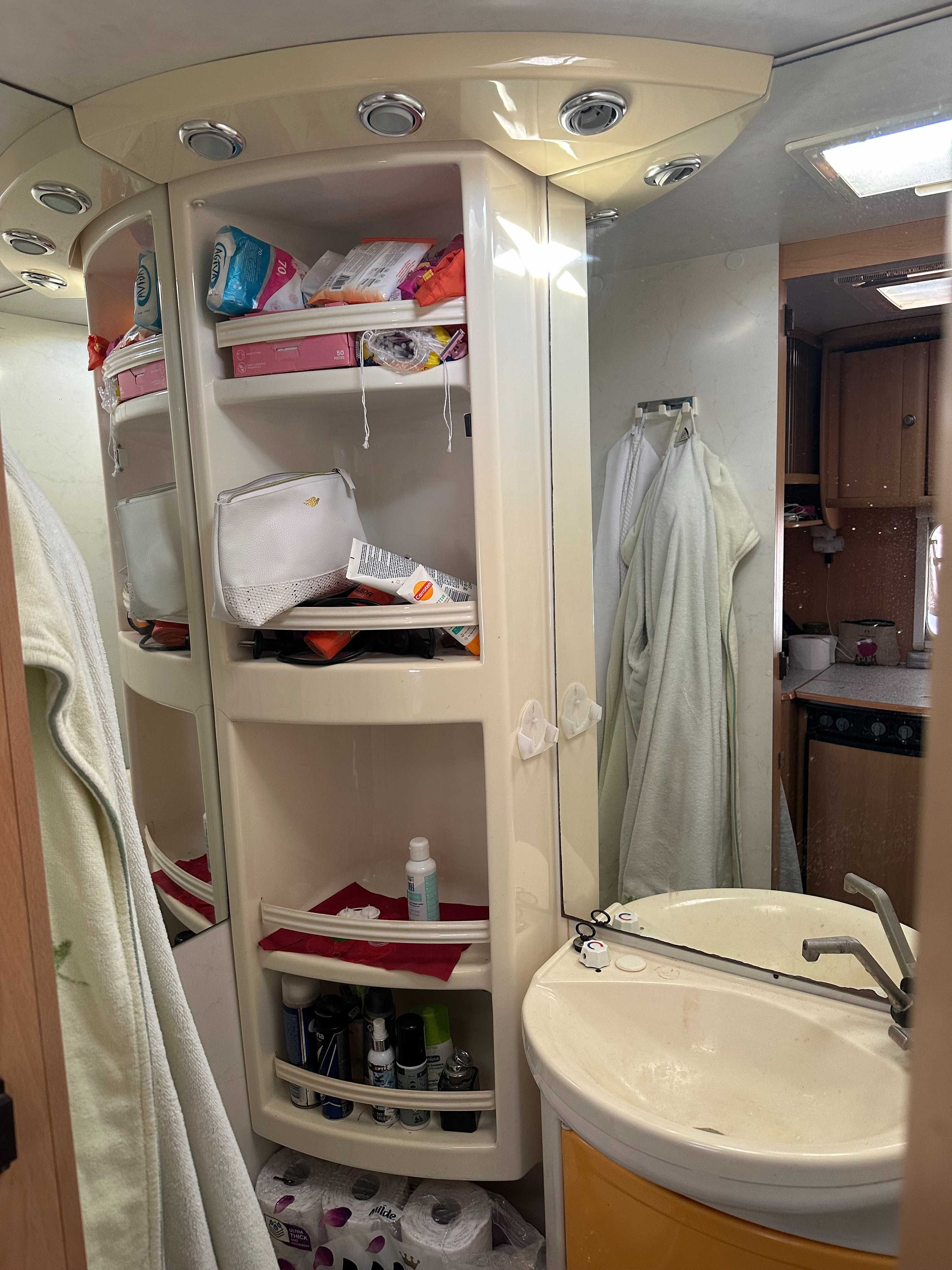 Каравана Dethleffs модел Camper 4 местна
