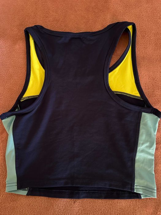 Дамски спортен топ