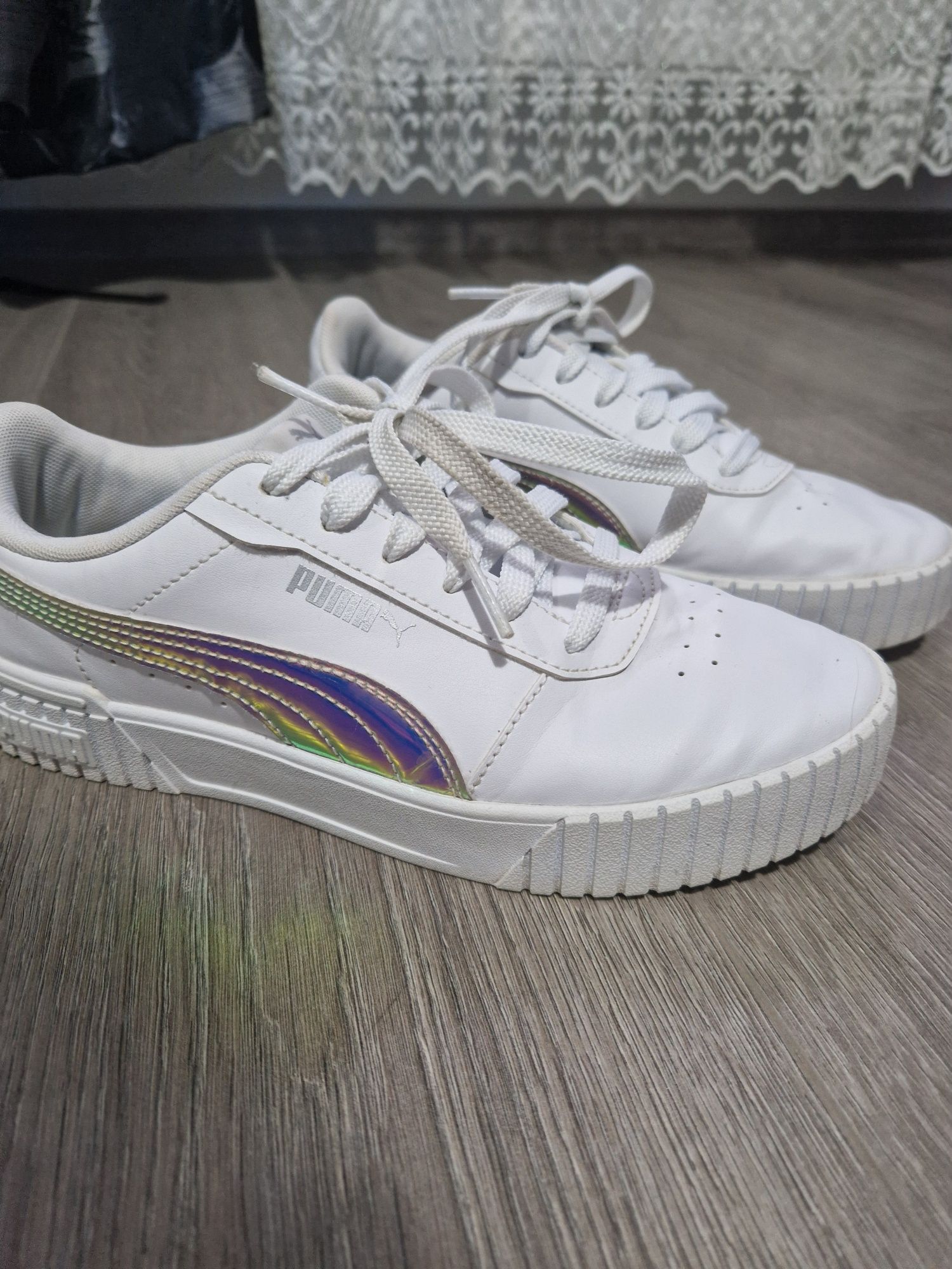 Vând Puma Carina 2.0 Holo