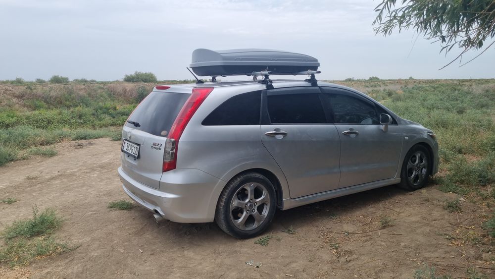 Хонда стрим 2010