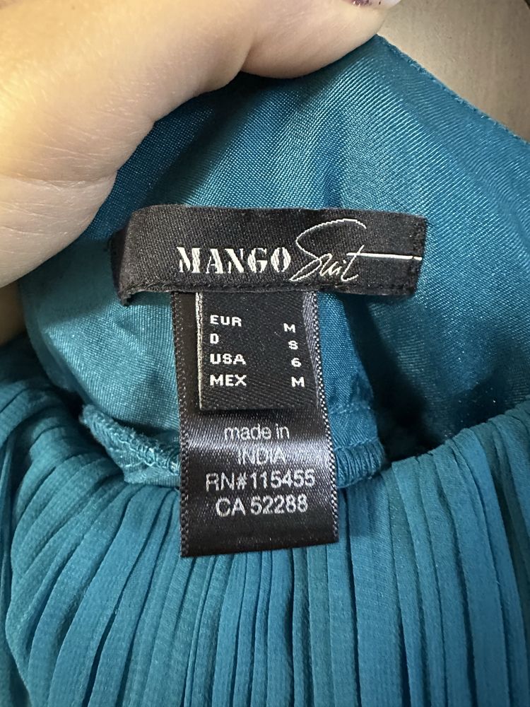 Vand rochie de seara Mango