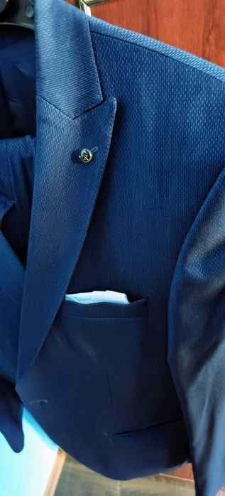 Vând costum complet Nr.54