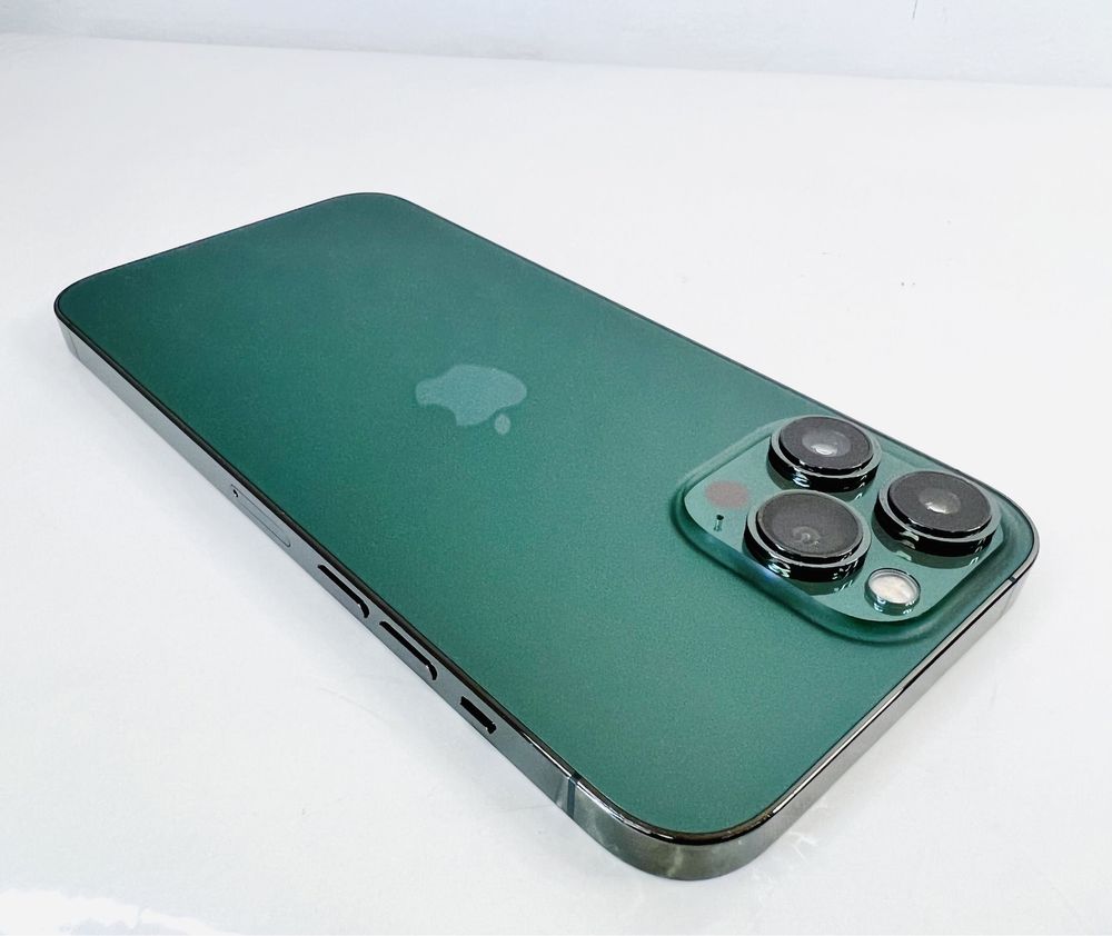 Apple iPhone 13 Pro 256GB Alpine Green Перфектен! Гаранция!