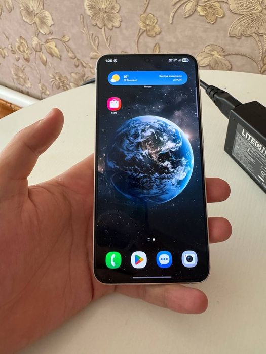 Samsung s 23 plus 8/ 512 xolati ideal