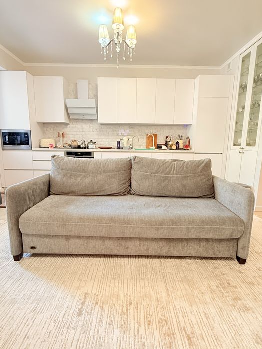 Диван сатылады, жақсы күйде.