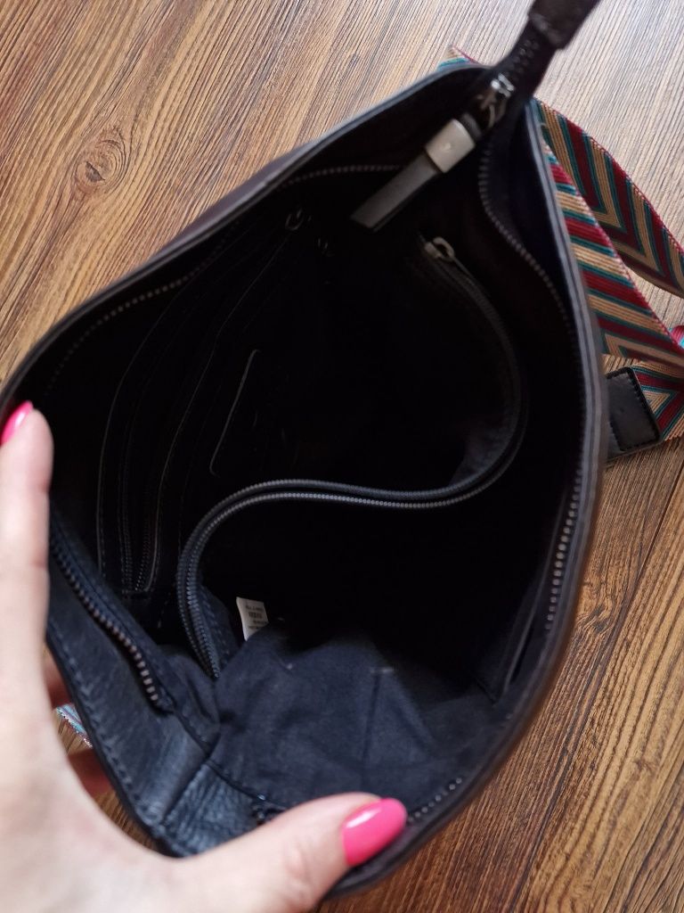 Страхотна дамска чанта MICMACBAGS естествена кожа