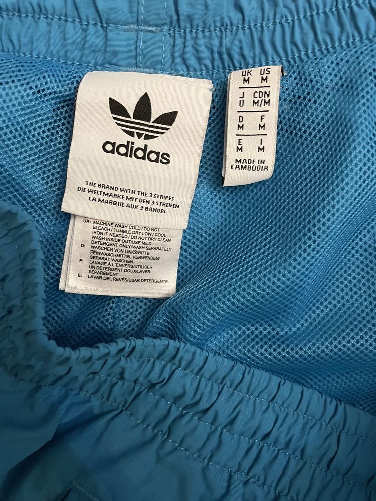 Adidas шорти