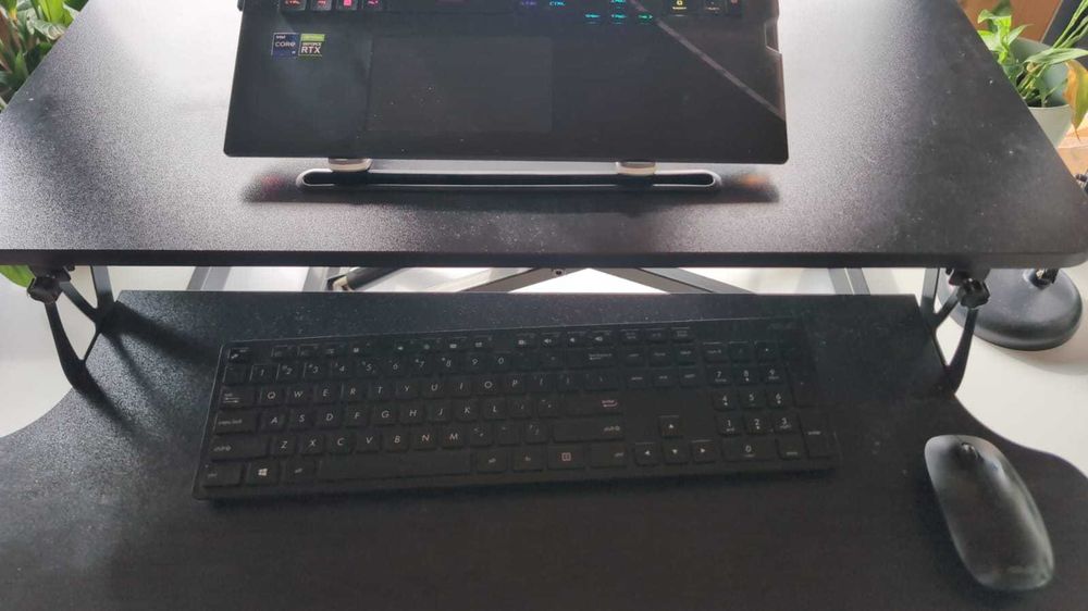 Suport de birou pentru lucru in picioare si sezut - arc cu gaz