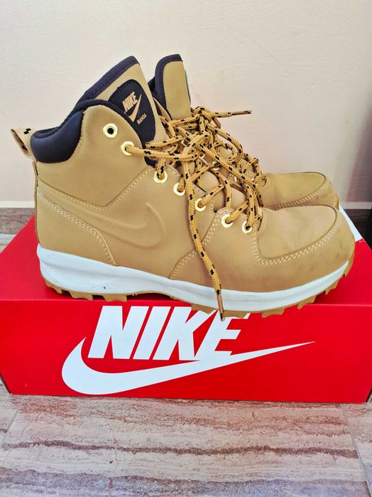 Зимни обувки nike manoa leather