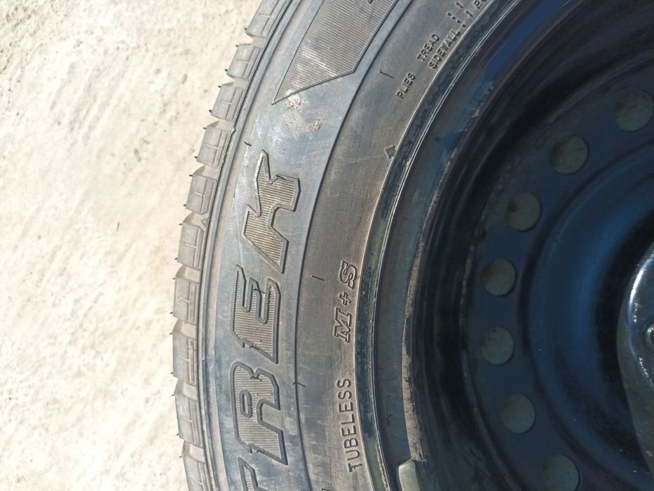 Vând roata rezerva  completa Nissan X trail