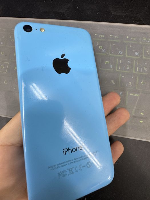 Iphone 5C xolati shu rasmdeg