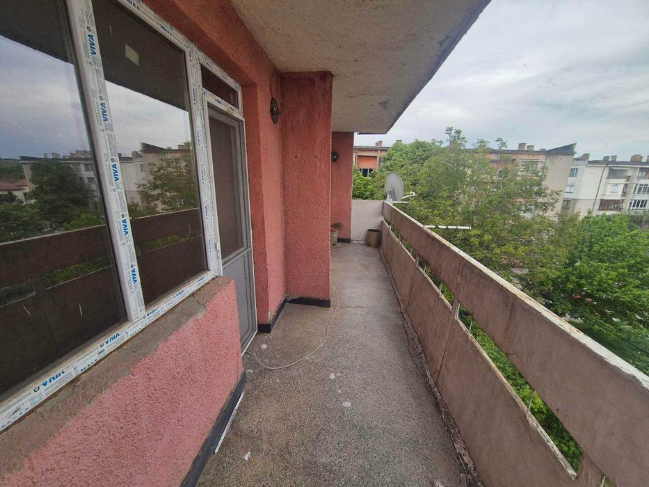 Продава се Тристаен апартамент в Кнежа - 76 кв.м за 401 €/кв.м - Снимка #2