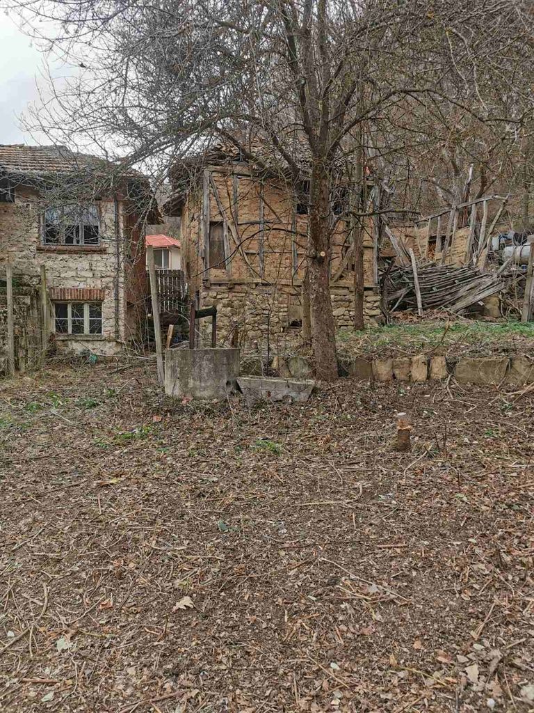 Продава се Къща в Казанлък - 70 кв.м за 139 €/кв.м - Снимка #2