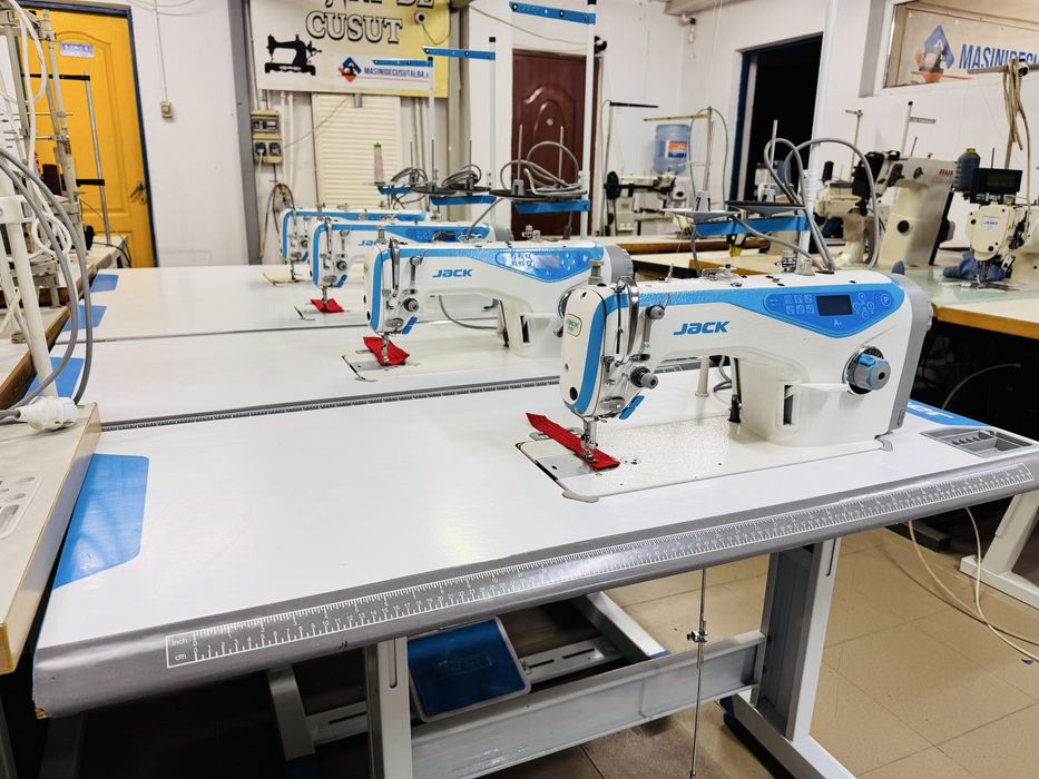 Masina de cusut jack A4 full automata la 220 v