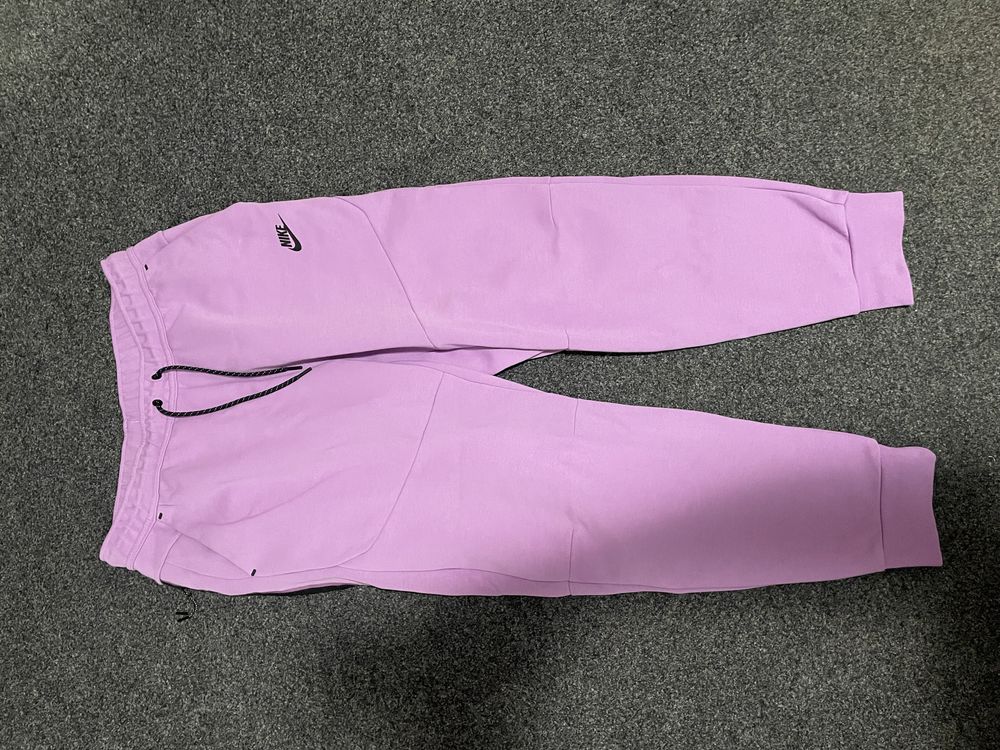 pantaloni nike tech noi