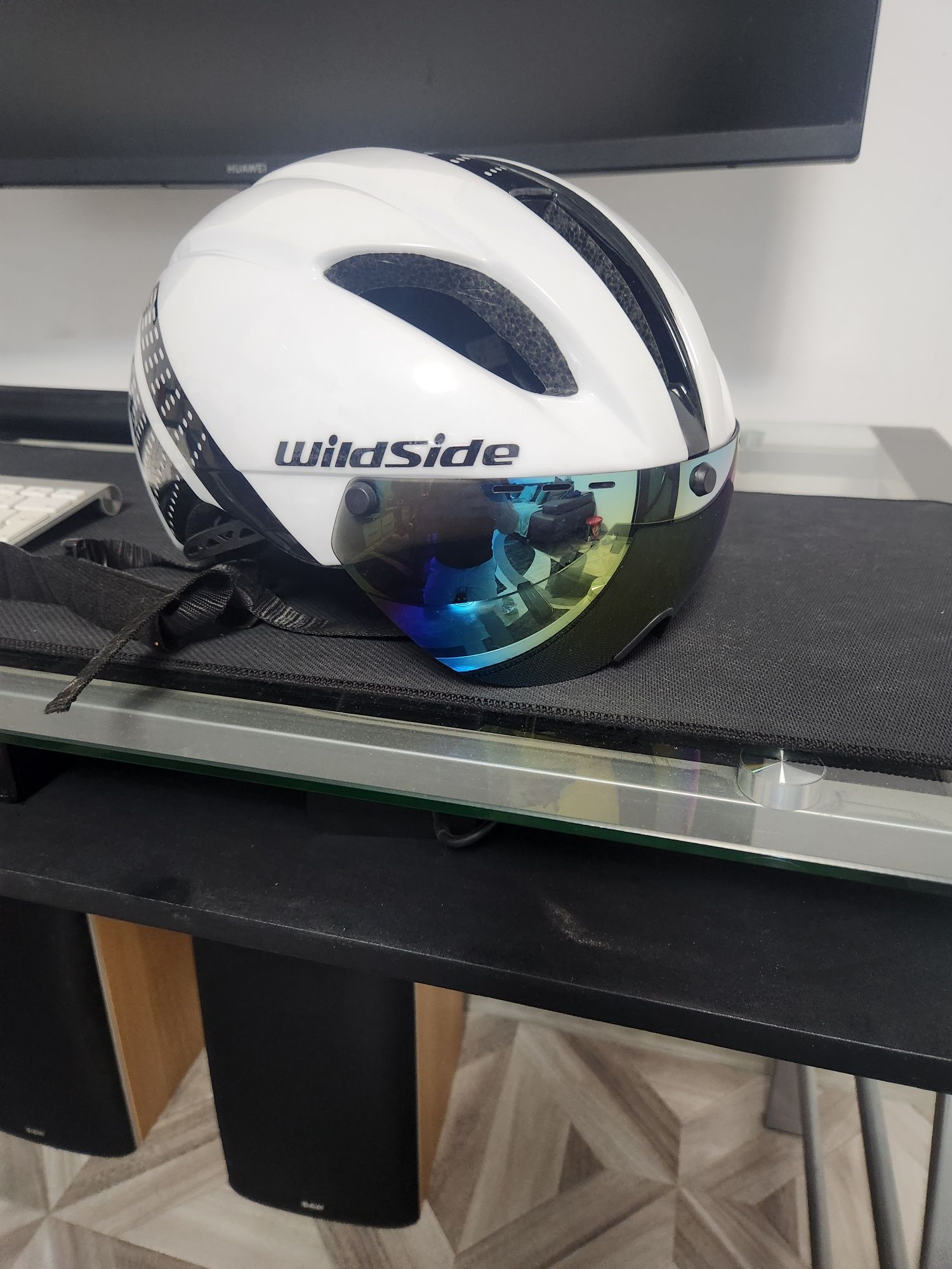 Casca bicicleta Wildside cu ochelari atasabili