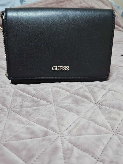 Дамска чанта Guess