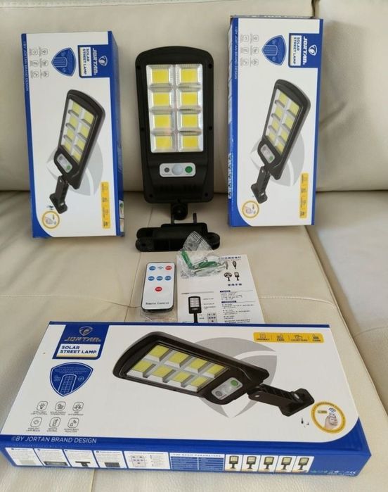 Set 4 Lampi Solare cu Senzor și Telecomanda JORTAN 400W