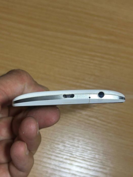 Продается телефон LG G3