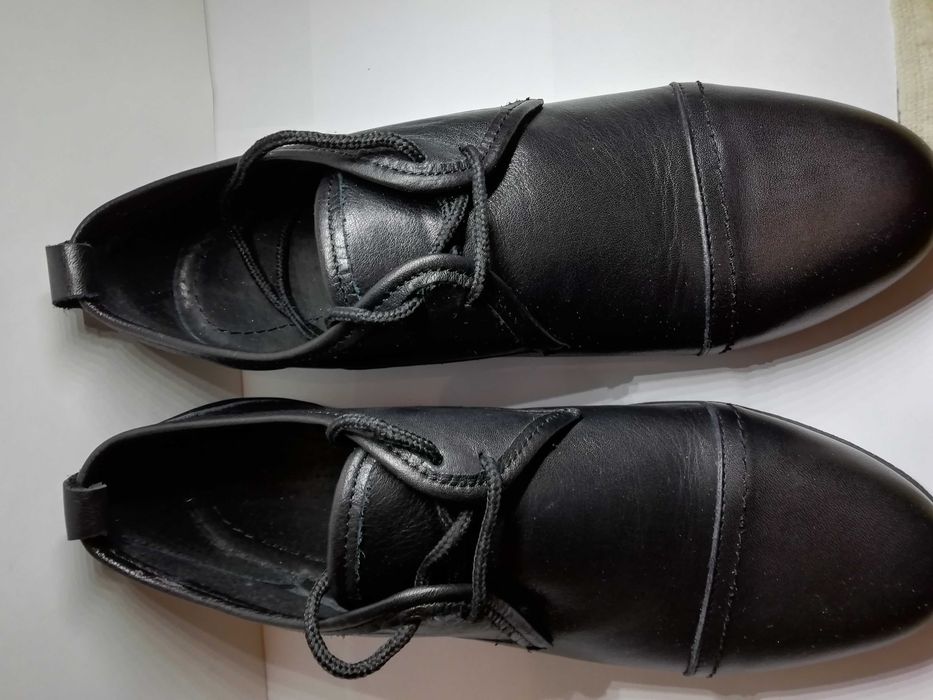 Нови дамски обувки от естествена кожа, 38 номер.