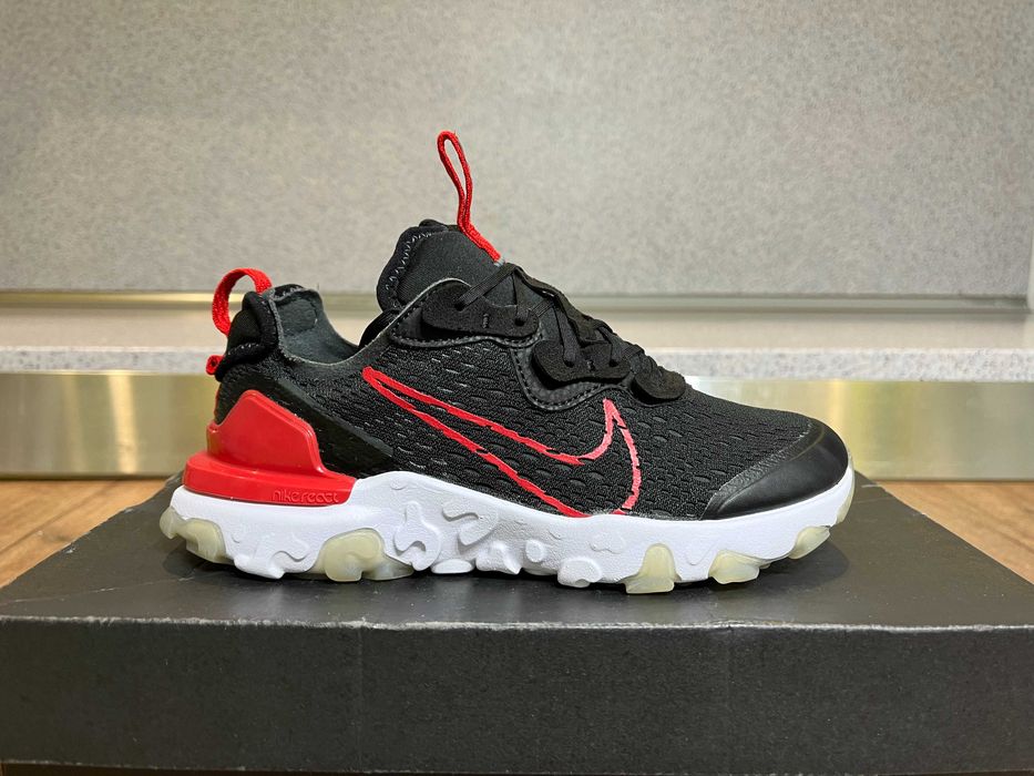 ОРИГИНАЛНИ *** Nike React Vision GS 'Bred'