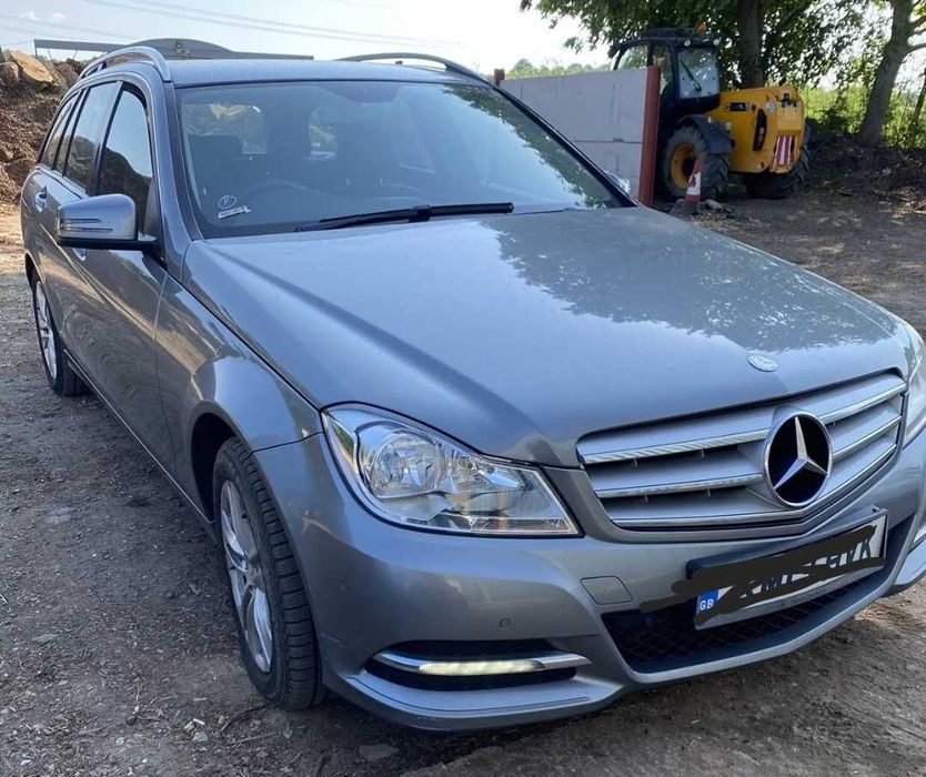Dezmembrez Mercedes C220 W204 euro5