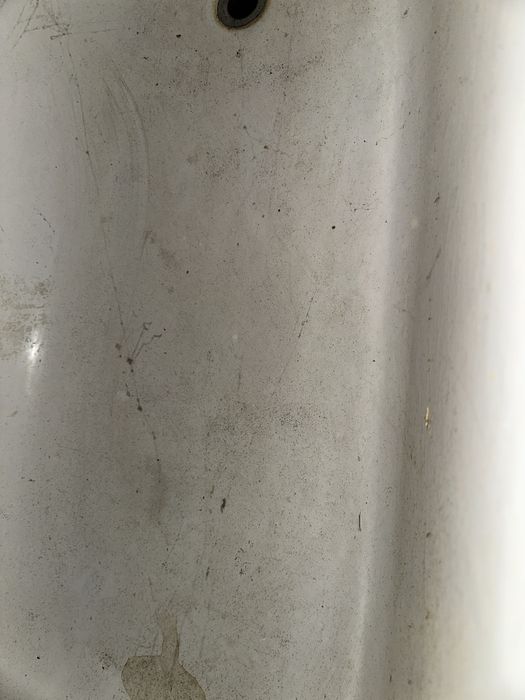 Cadă veche din fontă