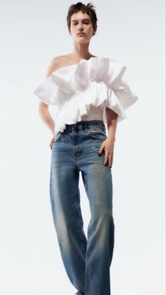 Top alb bustiera  zara xs nou